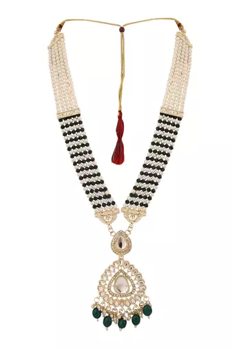 Anikas creation green jewellery set for a timeless statement