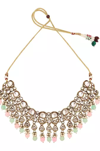 Anika's creation pink jewellery set for timeless beauty