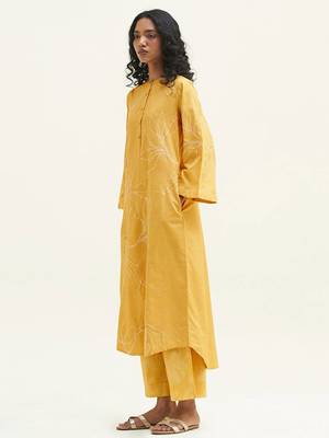 Celery green bemberg raw silk embroidered co-ord set 2