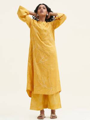 Celery green bemberg raw silk embroidered co-ord set 3