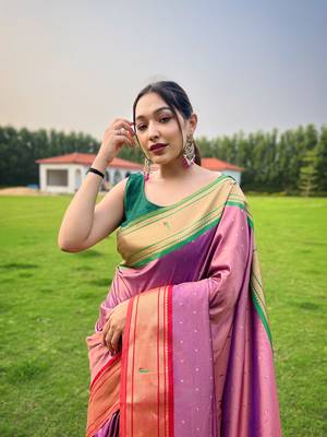 Lavender Color Paithani Weaving Sarees Woth Elegant Rich Pallu Saree 3