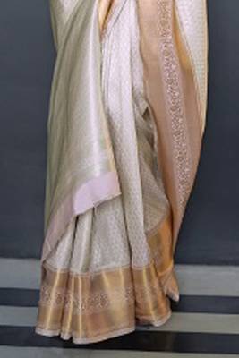 White Faux Kanjivaram Silk Zari Weaving Border And Rich Pallu Saree With Blouse For Women 4
