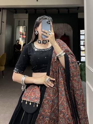 Women's Navaratri Special Cotton Lehenga Choli Set 3