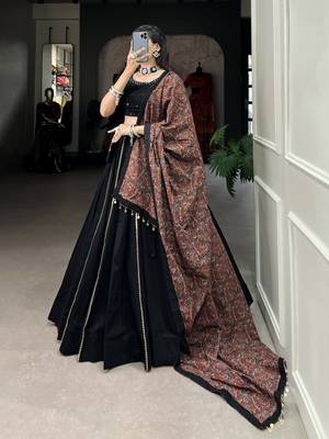 Women's Navaratri Special Cotton Lehenga Choli Set 4