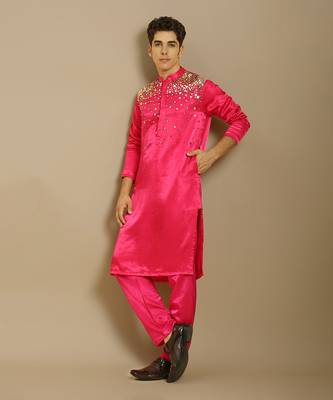 Hot pink embroiderd kurta with pant 2