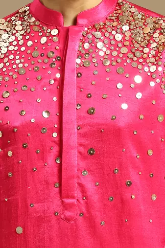 Hot pink embroiderd kurta with pant