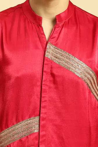 Red embroidered kurta with pant