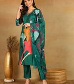 women green silk blend floral printed straight kurta trousers with dupatta