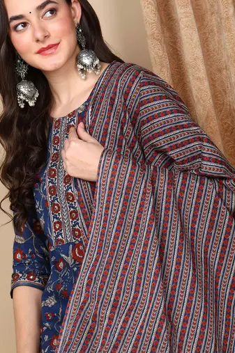 women blue rayon blend floral printed straight kurta trousers with dupatta