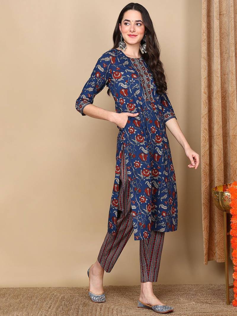 women blue rayon blend floral printed straight kurta trousers with dupatta