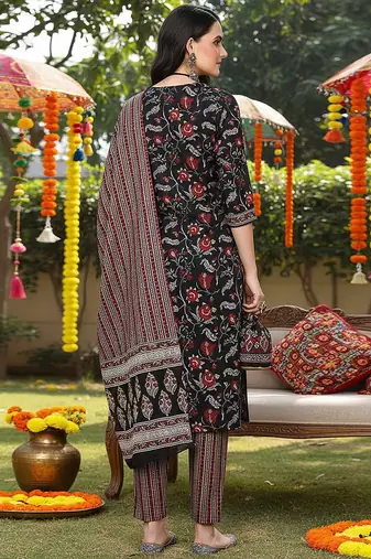 women black rayon blend floral printed straight kurta trousers with dupatta
