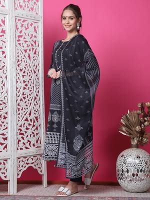 black cotton digital printed dress material 3