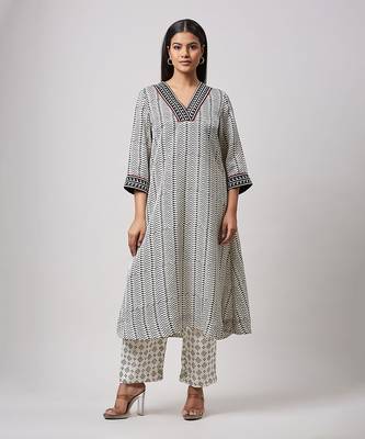 Metro block print v neck co-ord-set 1