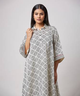 Geometrical square block print co-ord-set 3