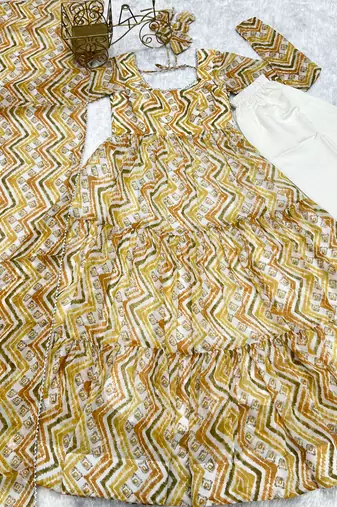 Fox Georgette Zigzag Print Fabric Fully Flair Anarkali Kurti, With Dupatta, Pent 
