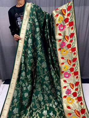 Green Color Soft Paithani Silk Saree With Rich Weaved Paithani Pallu & 3D Traditional Design With Gold And Silver Zari 4
