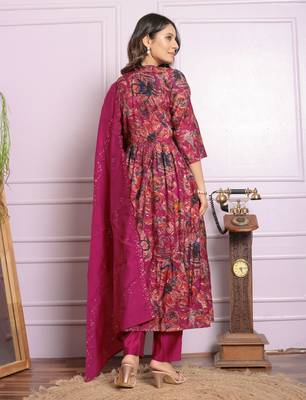 Biva Pink Viscose Printed Salwar Suit 2