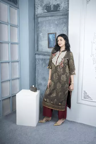 Nikhaar black embroidered georgette asymmetrical kurta &