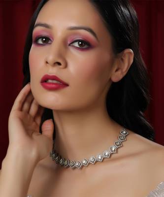 white diamond necklaces 1