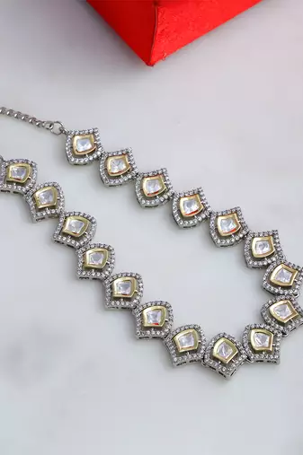 white diamond necklaces