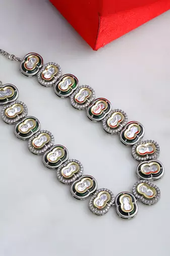 white diamond necklaces