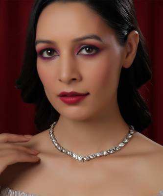 white diamond necklaces 1