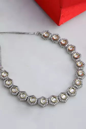 white diamond necklaces