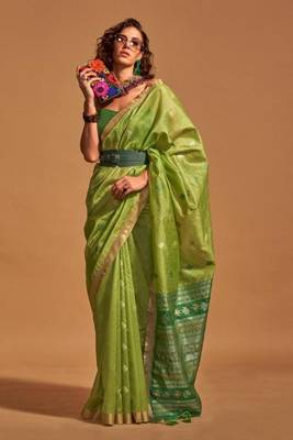 Women Green Banarasi Style Silk Saree And Art Silk Rich Pallu Saree With Blouse For Women 2