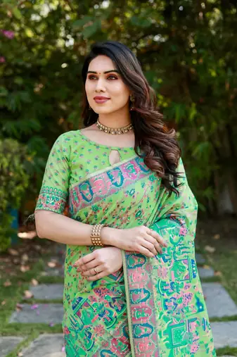Luxury And Beautiful Soft, Smooth, Flowing Original Pashmina Soft Cotton Saree With Matching Blouse Fabric