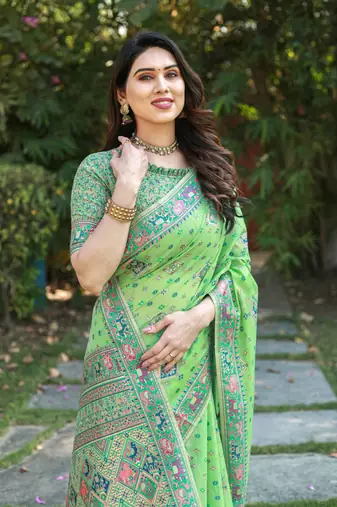 Luxury And Beautiful Soft, Smooth, Flowing Original Pashmina Soft Cotton Saree With Matching Blouse Fabric