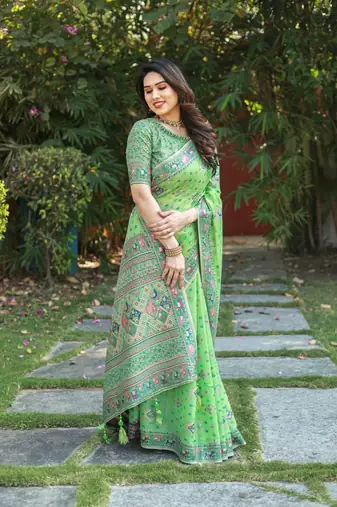 Luxury And Beautiful Soft, Smooth, Flowing Original Pashmina Soft Cotton Saree With Matching Blouse Fabric