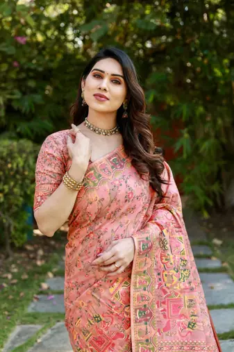 Luxury And Beautiful Soft, Smooth, Flowing Original Pashmina Soft Cotton Saree With Matching Blouse Fabric