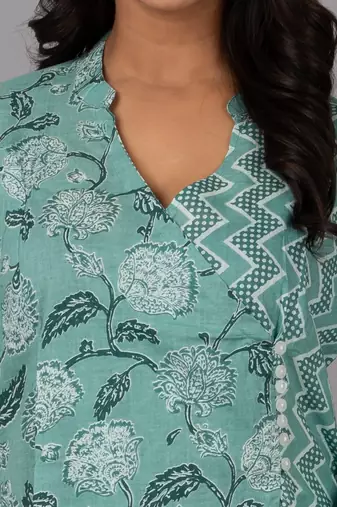  a-line kurta with stand coller neck & printed pant