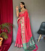 Women Rani Pink  Silk Saree And  Printed Pallu  Saree With Blouse For Women