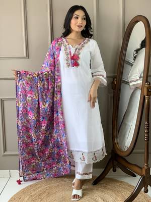 Women White Chanderi Embroidered Kurta Pant Dupatta Set 1