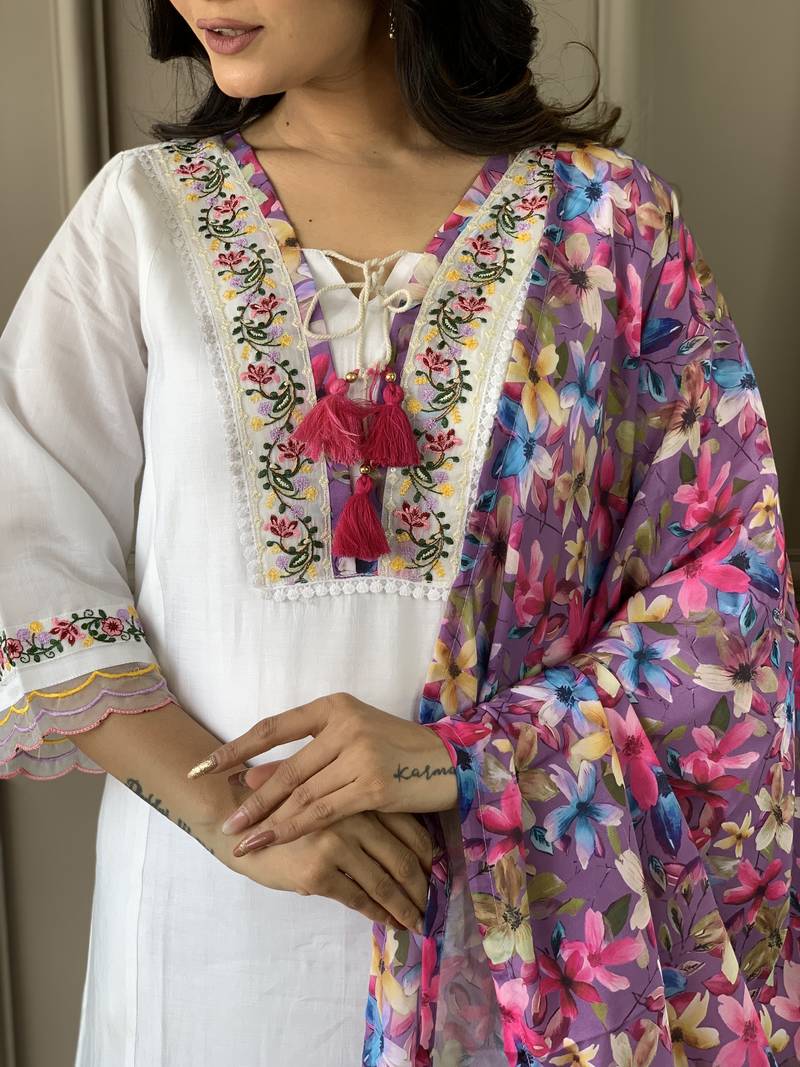 Women White Chanderi Embroidered Kurta Pant Dupatta Set