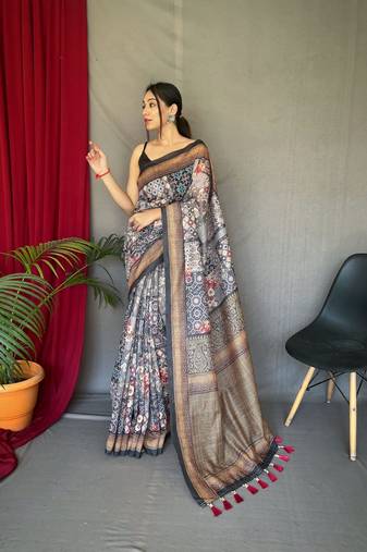 Women Black Cotton Blend Printed Work Pallu Saree With Blouse