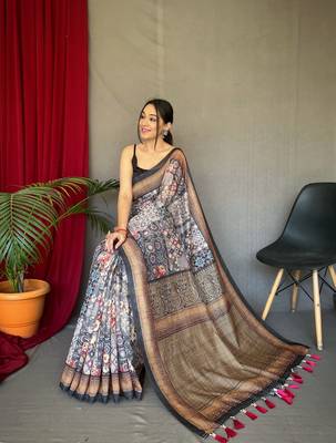 Women Black Cotton Blend Printed Work Pallu Saree With Blouse 3