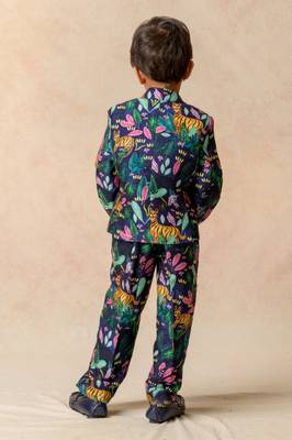 Jungle print coat with loose fitted straight pants and neon stretchable round neck t shirt 6