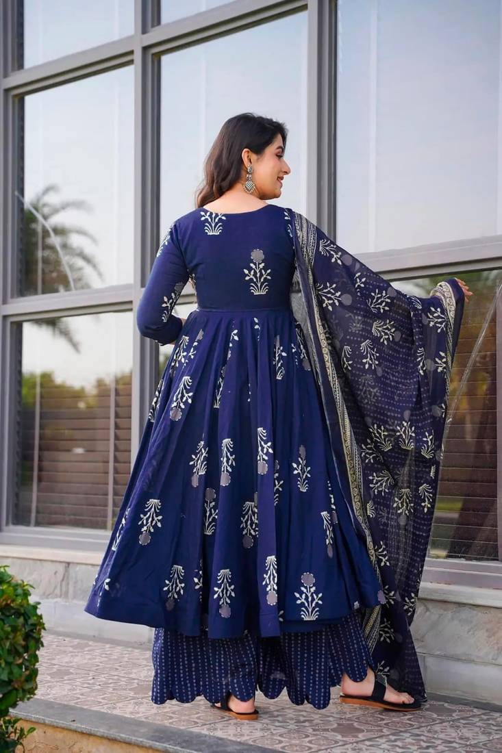Pure maslin fabric kurta plazzo and dupatta set in royal blue