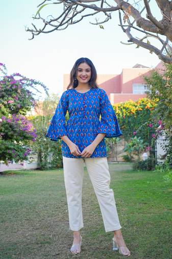 Women'S Cotton Indigo Geomatrical Printed Flared Top (Blue)