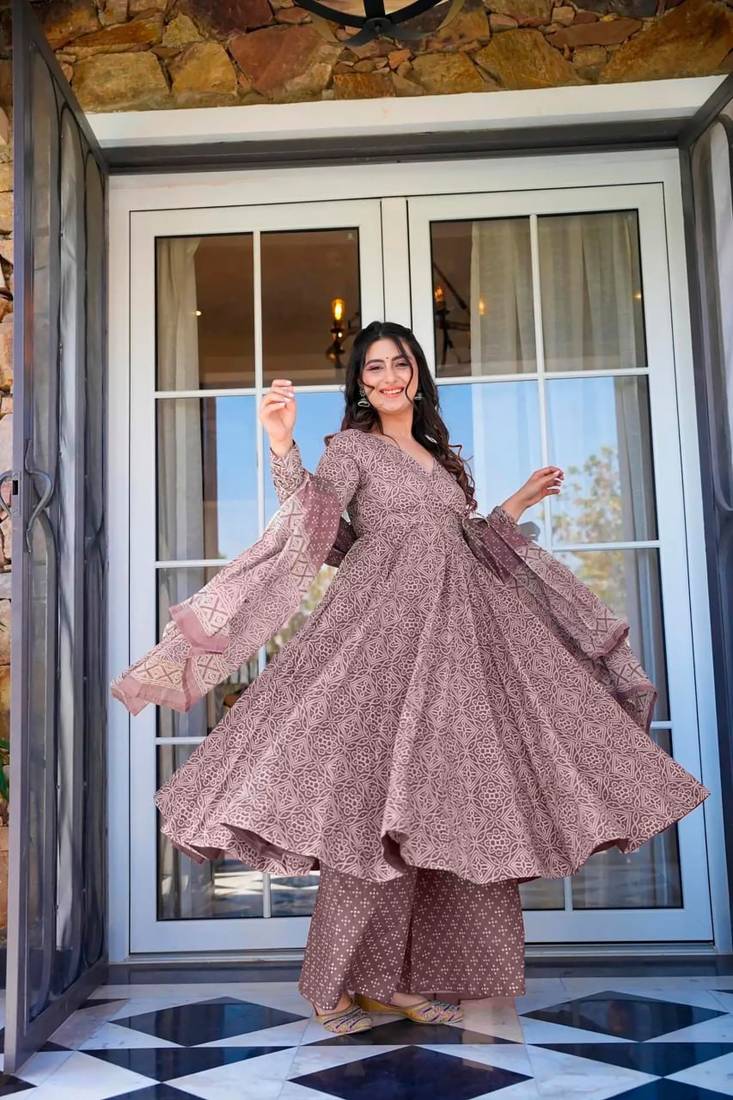 Pure maslin fabric kurta plazzo and dupatta set in baby purple color