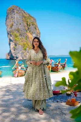 Pure maslin fabric kurta plazzo and dupatta set in baby green color 1