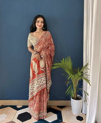 Red Printed Cotton Saree With Blouse 3