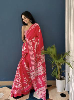 Red Printed Cotton Saree With Blouse 2