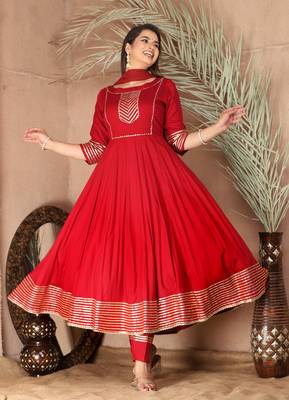 Red gota patti rayon kurta set 2