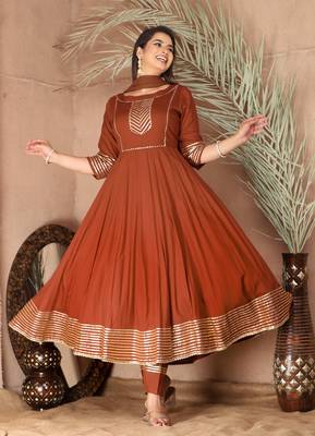Peach gota patti rayon kurta set 2
