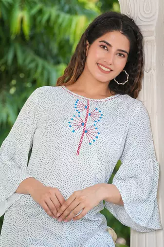 Women'S Embroidered Geomatrical Printed Top (White)