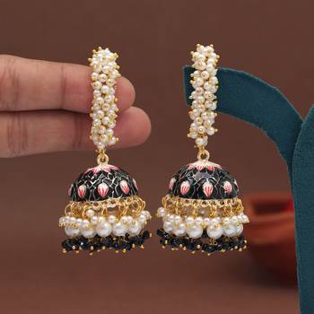 Black color meenakari earrings 1