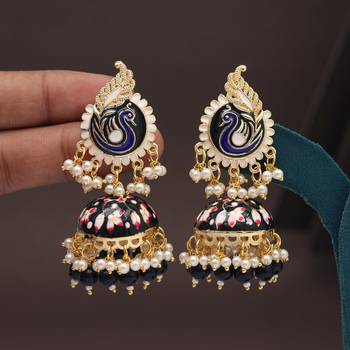Black color meenakari earrings 1